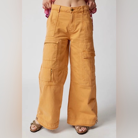 Urban Outfitters BDG Extreme Wide Leg Utility Jean In Mustard - Picture 2 of 8